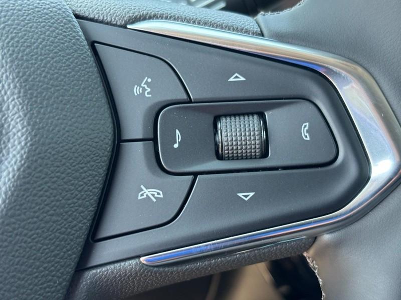 new 2025 Chevrolet Trax car, priced at $24,895