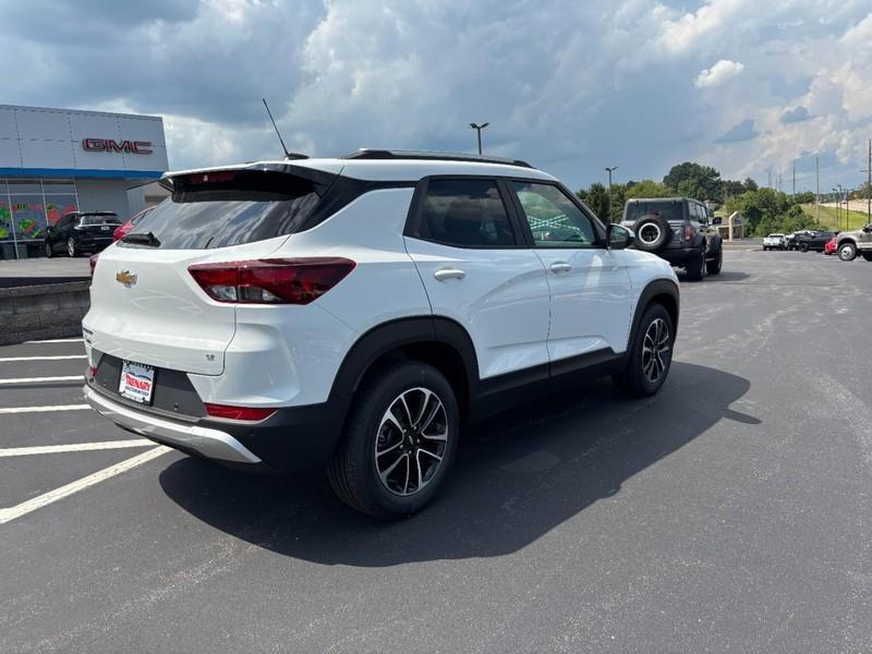 new 2026 Chevrolet TrailBlazer car, priced at $25,895