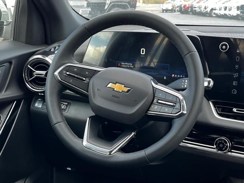 new 2025 Chevrolet Equinox car, priced at $27,596