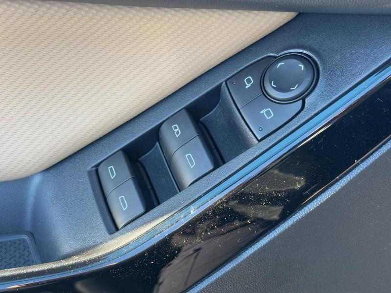 new 2026 Chevrolet Equinox car, priced at $36,895