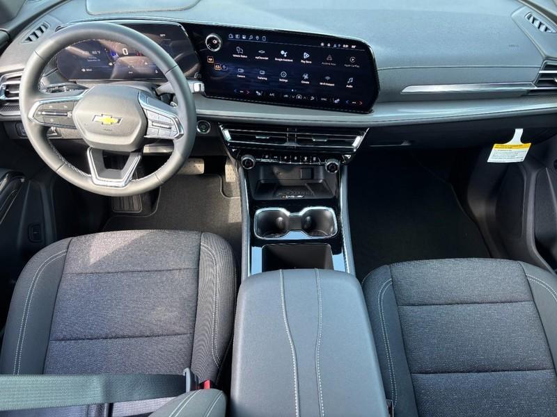 new 2026 Chevrolet Traverse car, priced at $38,945