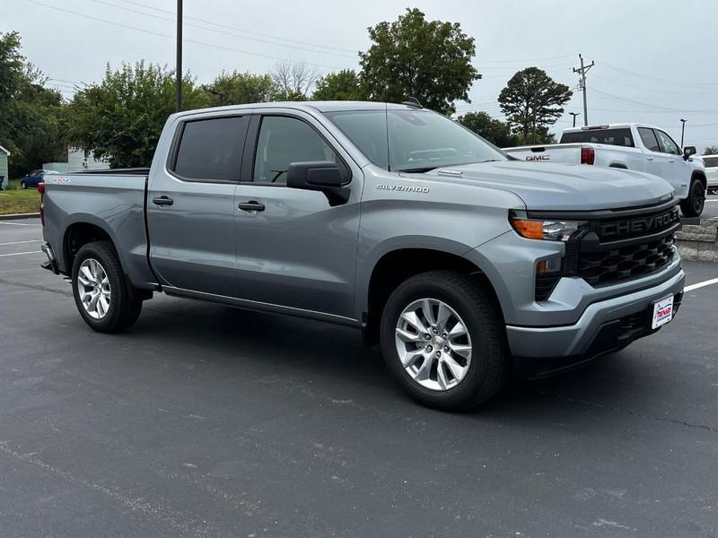 new 2025 Chevrolet Silverado 1500 car, priced at $42,452