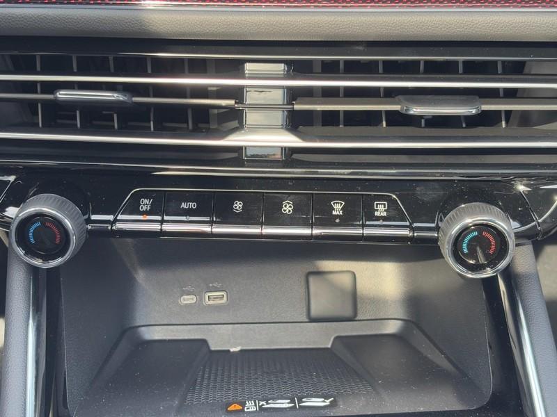 new 2026 Chevrolet Traverse car, priced at $55,895