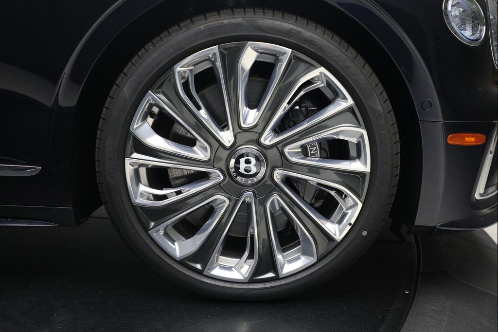 new 2025 Bentley Flying Spur car, priced at $317,690