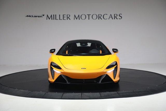 new 2025 McLaren Artura car, priced at $304,698