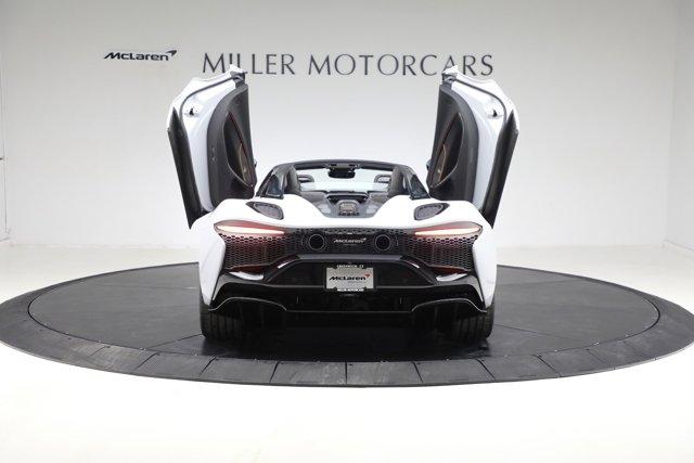new 2025 McLaren Artura car, priced at $336,318