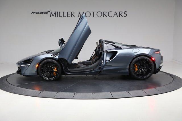 new 2025 McLaren Artura car, priced at $331,708