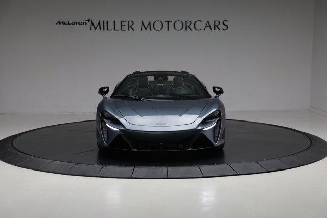 new 2025 McLaren Artura car, priced at $331,708