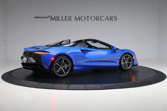 new 2025 McLaren Artura car, priced at $329,718