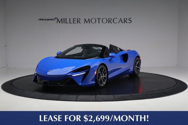 new 2025 McLaren Artura car, priced at $329,718