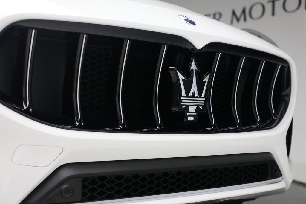 new 2025 Maserati Grecale car, priced at $95,755