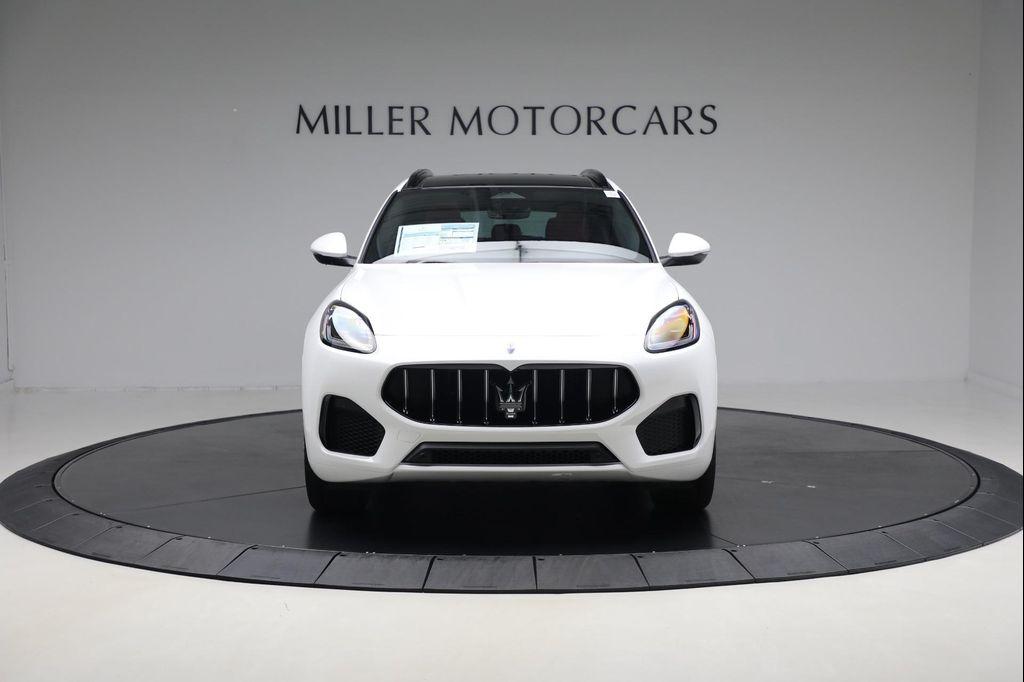 new 2025 Maserati Grecale car, priced at $95,755