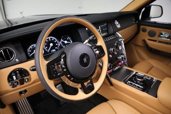 new 2024 Rolls-Royce Cullinan car, priced at $442,925
