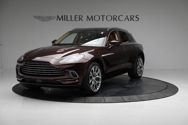 used 2022 Aston Martin DBX car