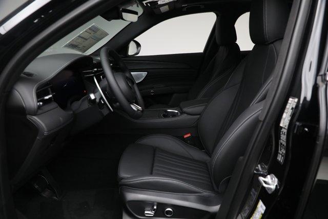 new 2025 Maserati Grecale car, priced at $86,745