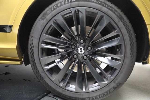 used 2022 Bentley Bentayga car