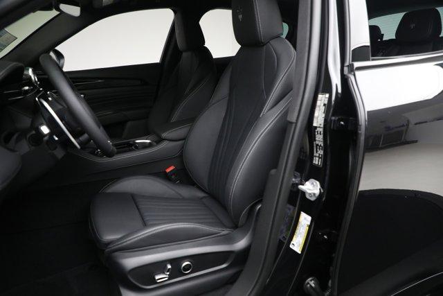 new 2025 Maserati Grecale car, priced at $87,770