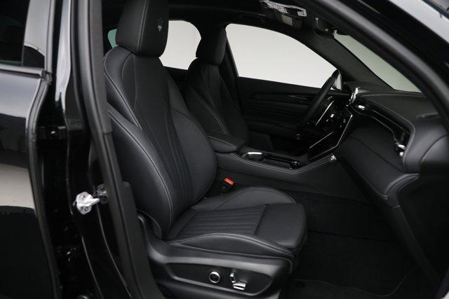new 2025 Maserati Grecale car, priced at $87,770