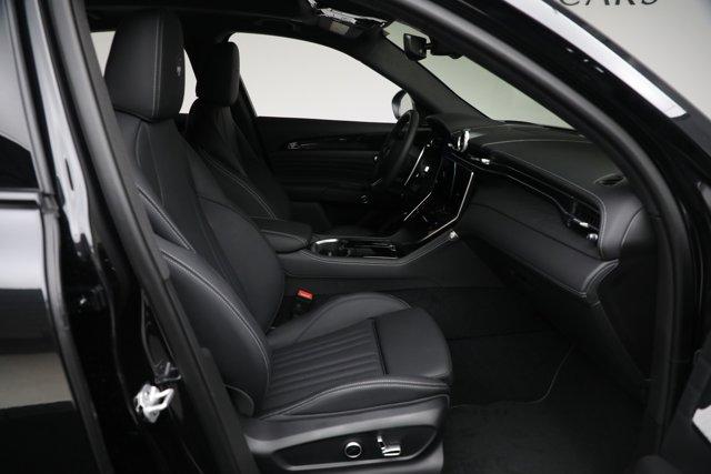 new 2025 Maserati Grecale car, priced at $87,770