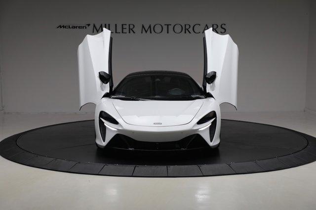 used 2023 McLaren Artura car, priced at $189,900