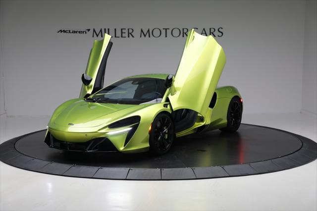 used 2024 McLaren Artura car, priced at $209,900