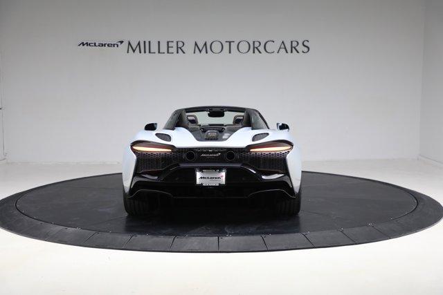 new 2025 McLaren Artura car, priced at $324,300