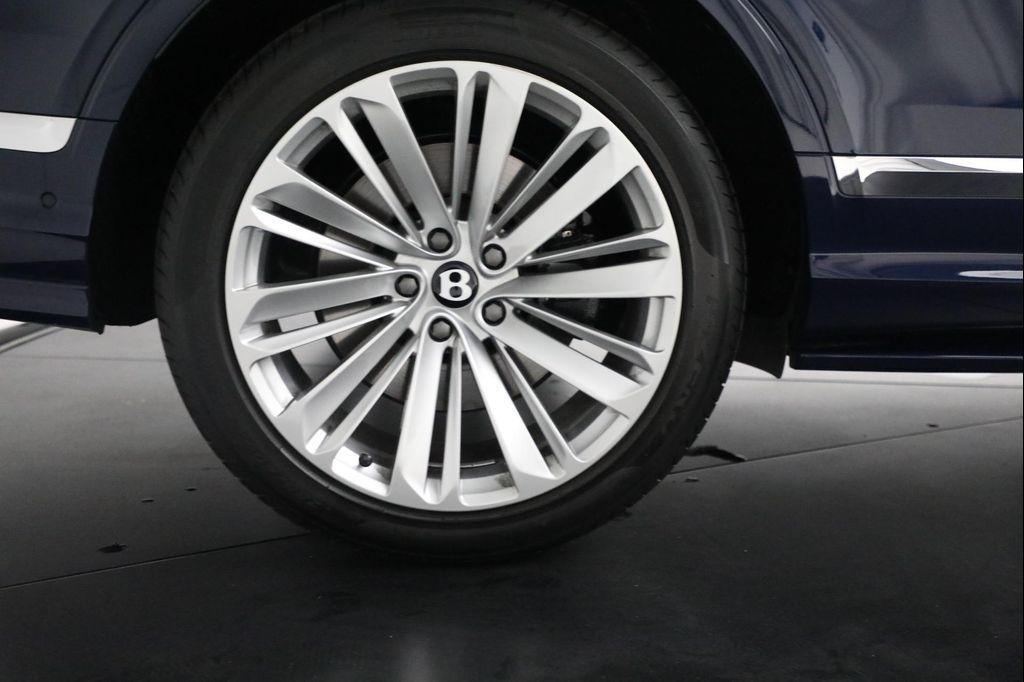 used 2023 Bentley Bentayga car