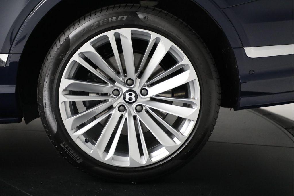 used 2023 Bentley Bentayga car
