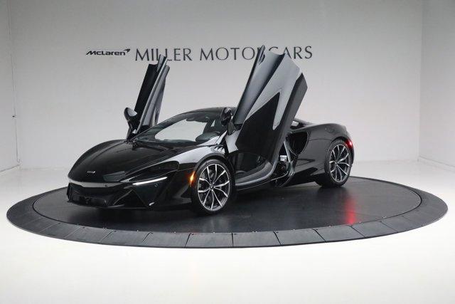 used 2023 McLaren Artura car, priced at $164,900