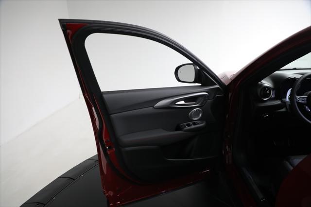 new 2025 Alfa Romeo Tonale car, priced at $56,125