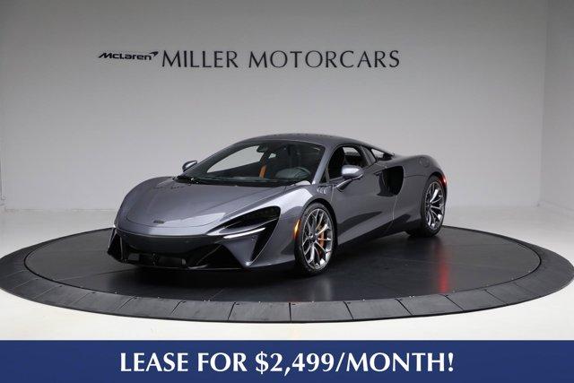 new 2025 McLaren Artura car, priced at $292,398