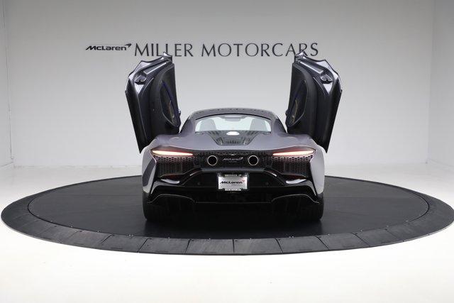 new 2024 McLaren Artura car