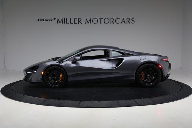 new 2024 McLaren Artura car