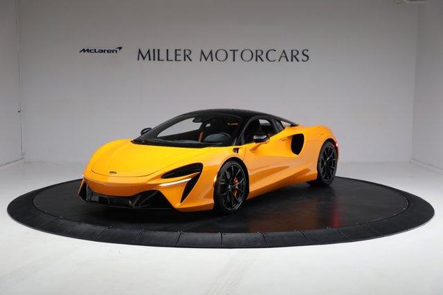 new 2024 McLaren Artura car, priced at $278,233
