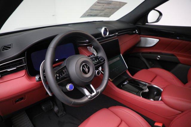 new 2025 Maserati Grecale car, priced at $86,550