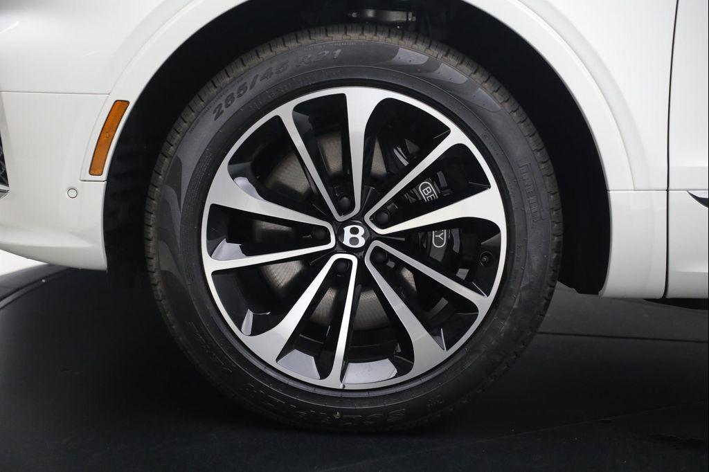 new 2025 Bentley Bentayga car, priced at $228,660