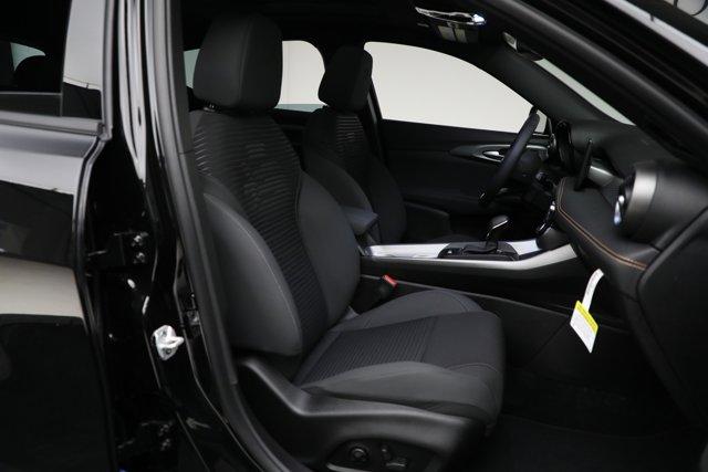 new 2025 Alfa Romeo Tonale car, priced at $40,625