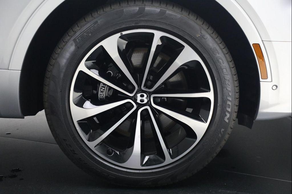 new 2025 Bentley Bentayga car, priced at $282,915