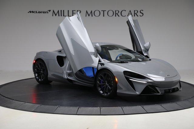 used 2023 McLaren Artura car, priced at $199,900