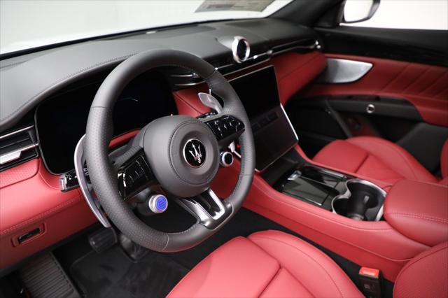 new 2025 Maserati Grecale car, priced at $87,100