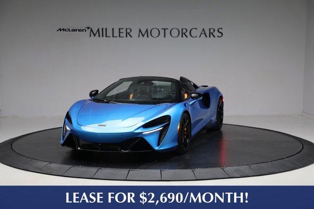 new 2025 McLaren Artura car, priced at $326,498