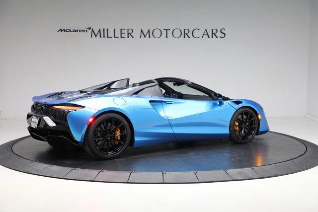 new 2025 McLaren Artura car, priced at $326,498