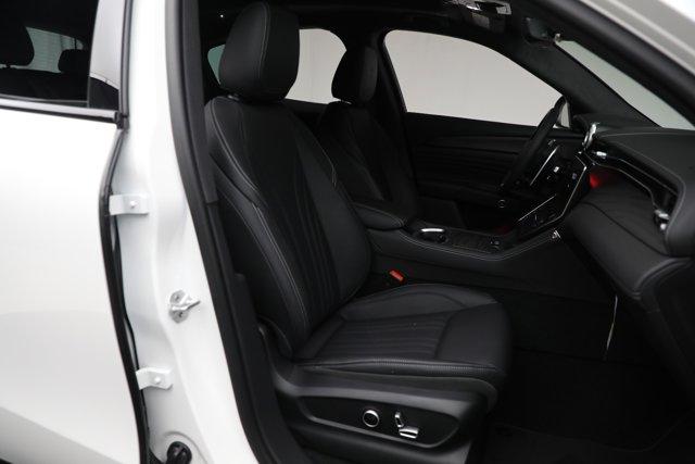 new 2025 Maserati Grecale car, priced at $65,529