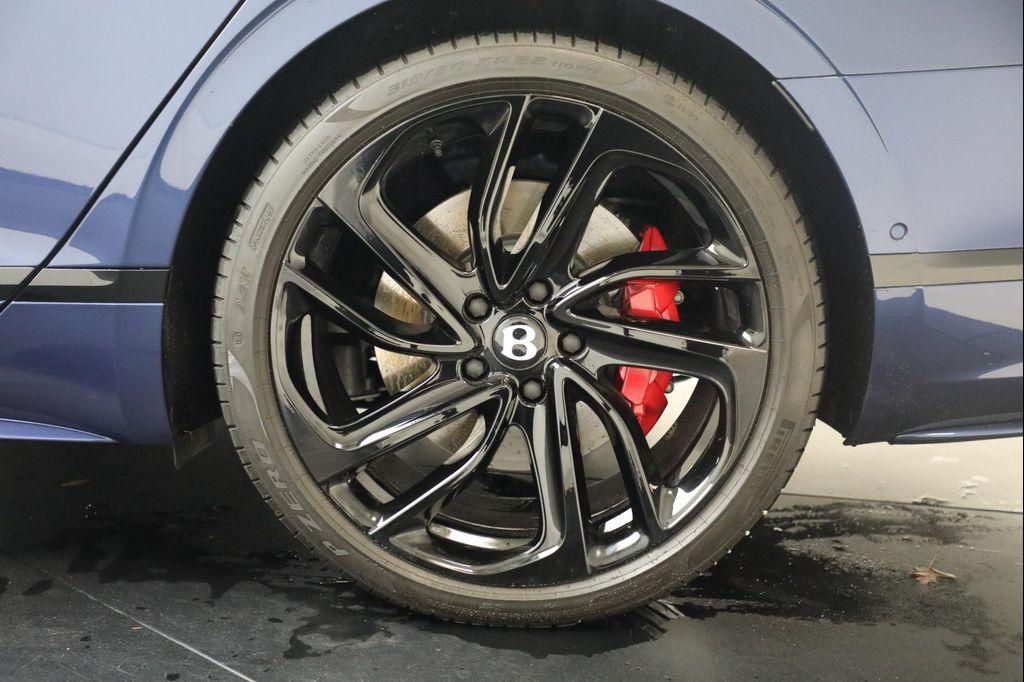 new 2025 Bentley Flying Spur car, priced at $299,900