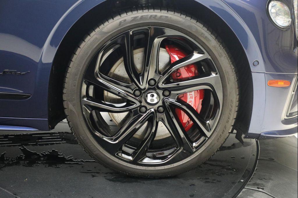 new 2025 Bentley Flying Spur car, priced at $299,900