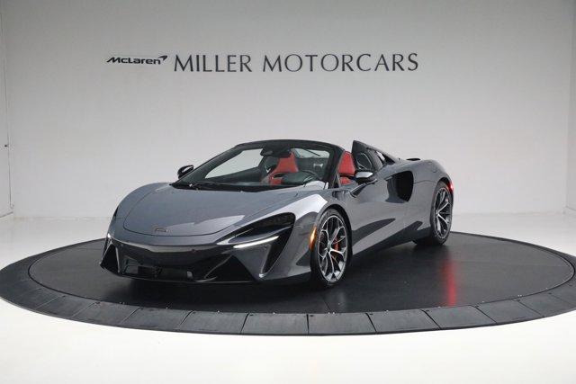new 2025 McLaren Artura car