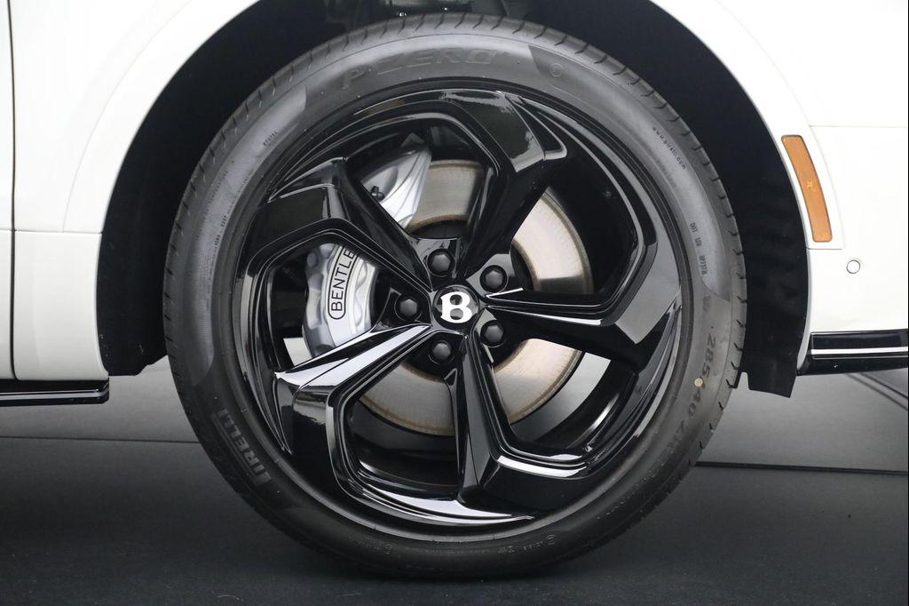 used 2025 Bentley Bentayga car, priced at $257,900