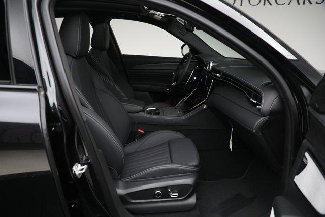 new 2025 Maserati Grecale car, priced at $131,535
