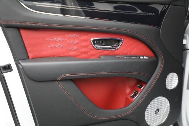 new 2025 Bentley Bentayga car, priced at $279,900