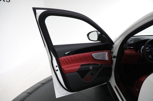 new 2025 Maserati Grecale car, priced at $74,692